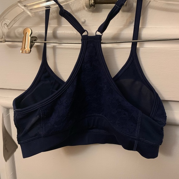 NWT Lacy navy sports bra from Forever 21 Small - Picture 3 of 3